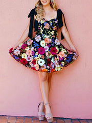 Black - Sweetheart Bow Strap A-Line Homecoming Dress With Floral Appliques