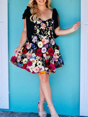 Black - Sweetheart Bow Strap A-Line Homecoming Dress With Floral Appliques